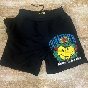 Chinatown market shorts
